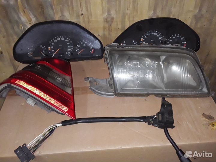 Mercedes с 180 w 202 стекла на фары