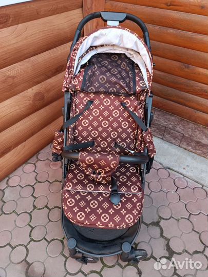 Прогулочная коляска