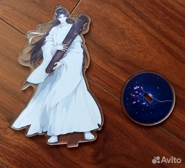 Две подставки аниме 