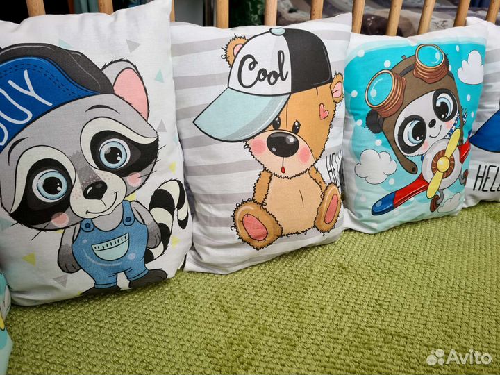 Бортики в кроватку новые