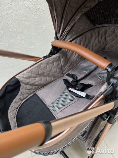 Коляска-трансформер 3в1 Luxmom V9 коричневый