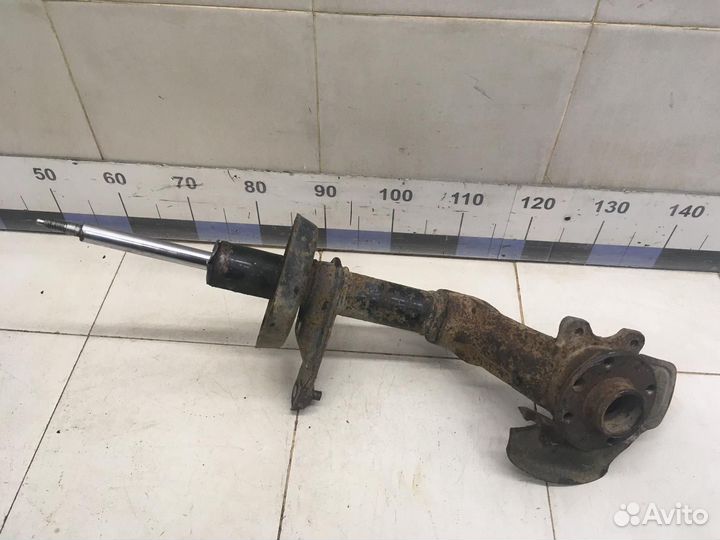 Кулак поворотный передний правый Nexia 1995-2016