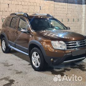 Renault Duster 2.0 AT, 2012, 210 000 км