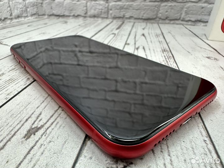 Apple iPhone 11 128gb Red Ростест идеал