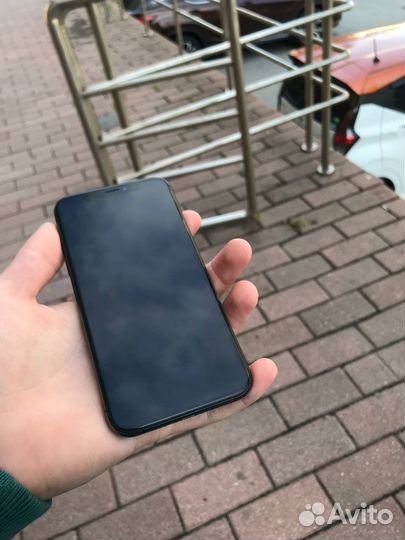 iPhone Xs, 64 ГБ