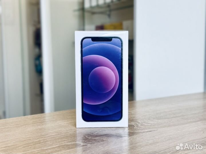 iPhone 12, 64 ГБ