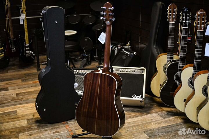 Акустическая гитара Crafter + Комплект
