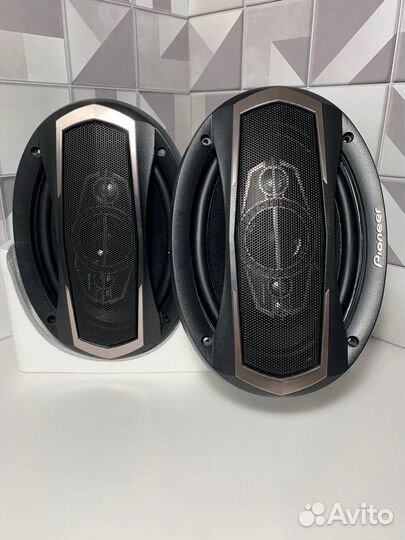 Динамики овалы pioneer 1000W новые