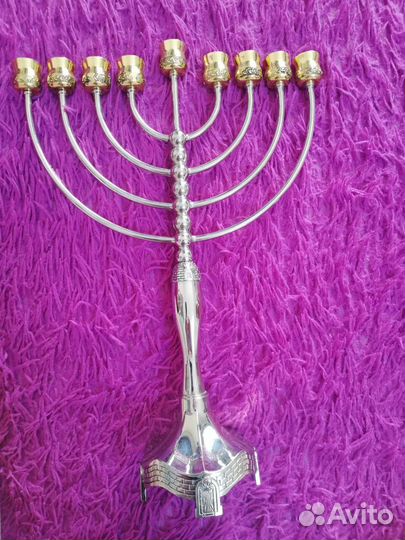 Большой подсвечник