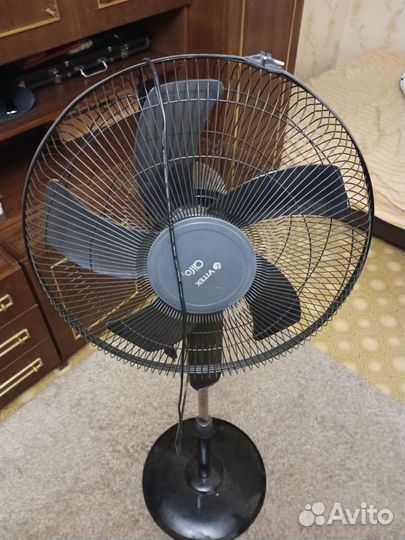 Вентилятор напольный vitek