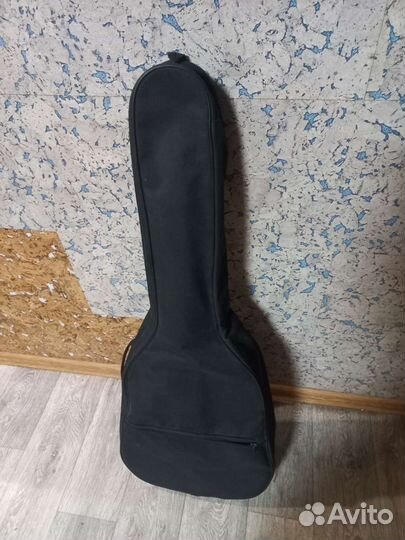 Классическая гитара yamaha C40