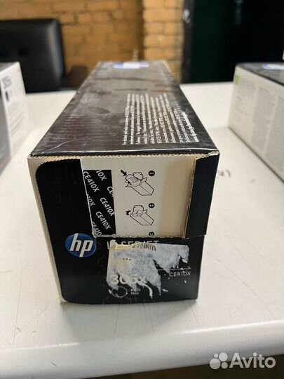 HP CE410X (305X) картридж черный (дефект коробки)