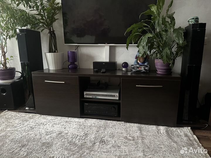 Тумба под телевизор