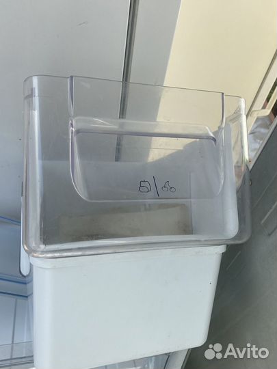 Ящики полки балконы для холодильника indesit