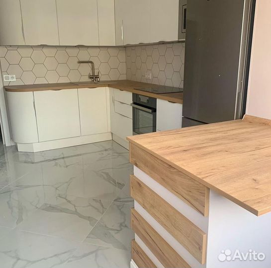 Кухня до потолка на заказ