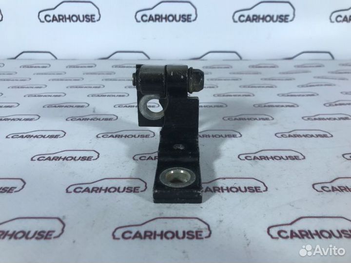 Петля двери задняя левая Volkswagen Passat B5+ 3B3