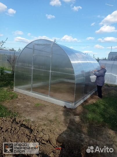 Теплица из поликарбоната