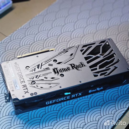 Красивая rtx 3070 palit Gamerock