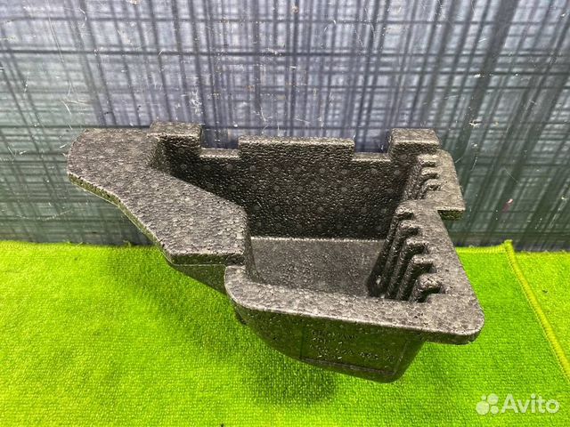 Пенопласт багажника правый Audi A6 C5 ASN 2002