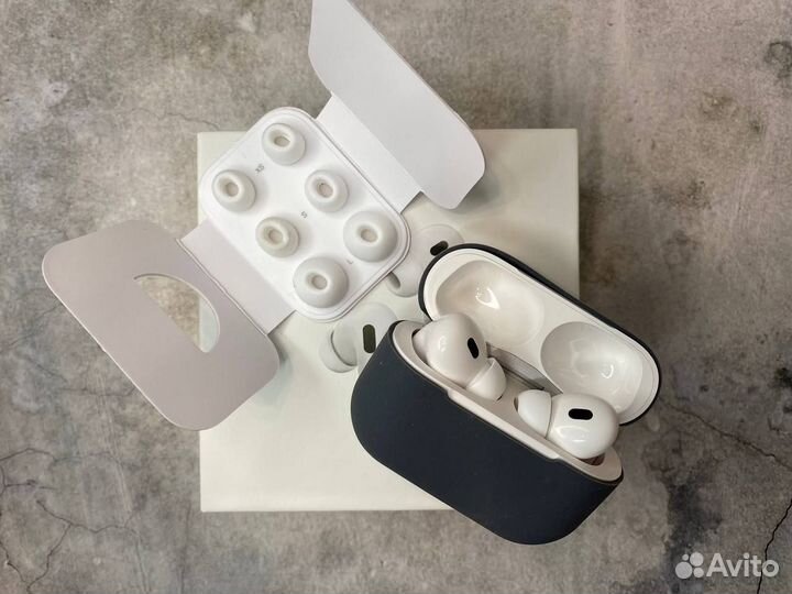 AirPods Pro 2 + Apple Watch 9