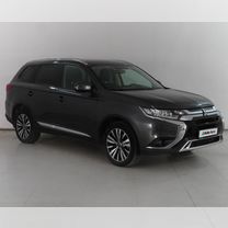 Mitsubishi Outlander 2.0 CVT, 2019, 141 190 км, с пробегом, цена 2 399 000 руб.