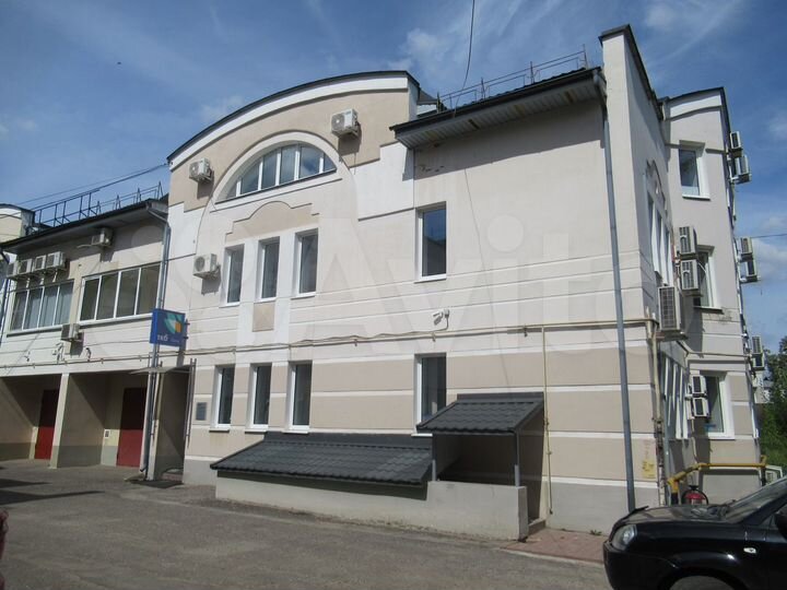 Офис с отдельным входом в центре города, 527.3 м²