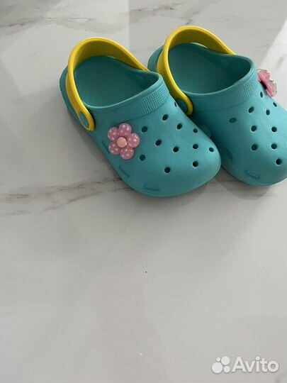 Сандали crocs на девочку