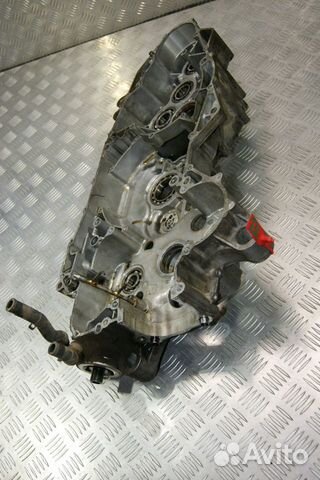 Картер левый Suzuki Skywave 650 CP51A 2003