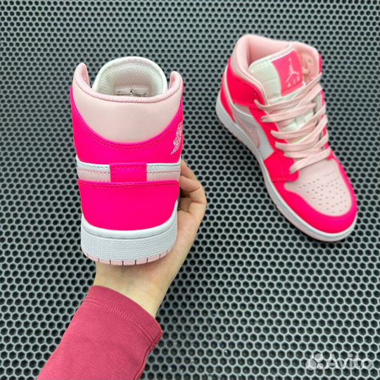 Кроссовки Nike Air Jordan 1 Mid 36-40