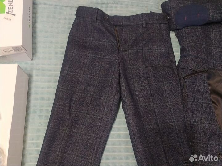 Костюм брючный