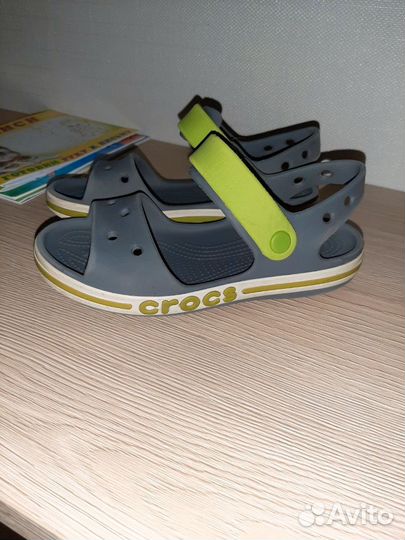 Сандалии crocs J1 (31 размер)