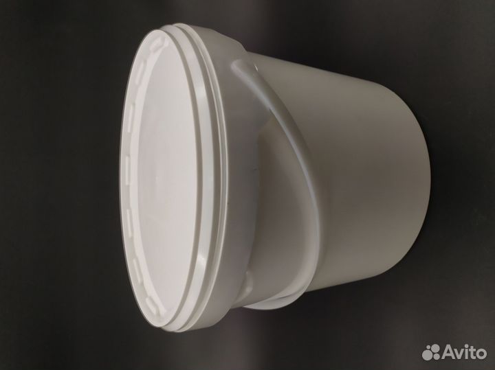 Банки пластиковая тара