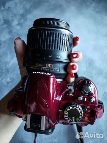 Зеркальная камера Nikon D3100
