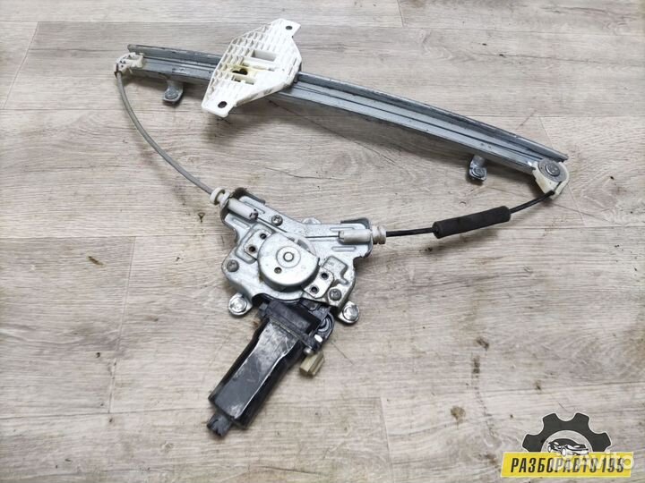 Accent 2 Стеклоподъемник передний правый Hyundai