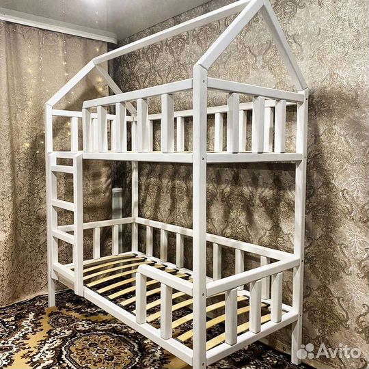 Двухъярусная кровать из массива от производителя