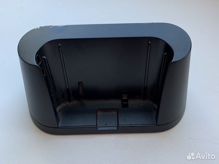 Заряная база Sony Xperia и iPhone