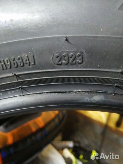 Pirelli Ice Zero FR 235/55 R18