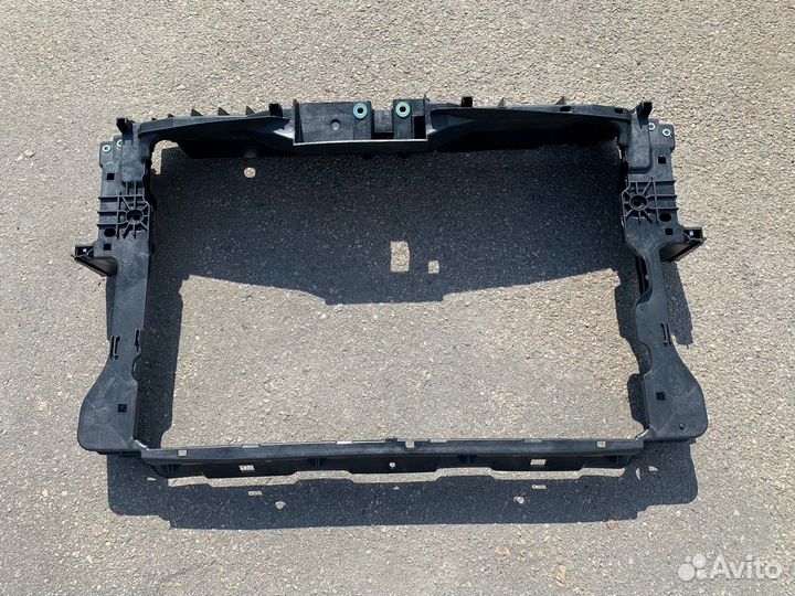 Панель передняя Tiguan 1