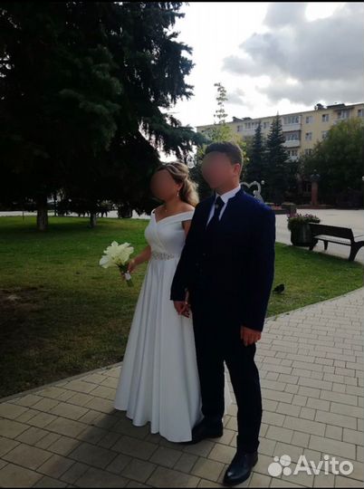 Свадебное платье