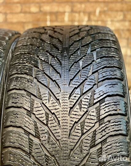 Nokian Tyres Hakkapeliitta R3 SUV 285/40 R21