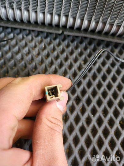 Радиатор кондиционера Nissan Almera Classic B10