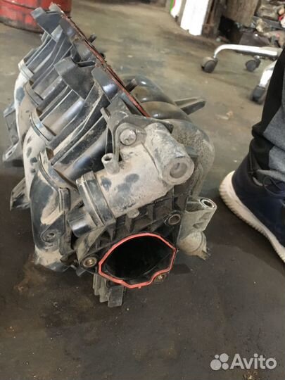 Коллектор впускной Mazda 3 BK АКПП