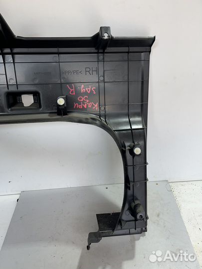 Обшивка багажника правая Тойота Камри 50