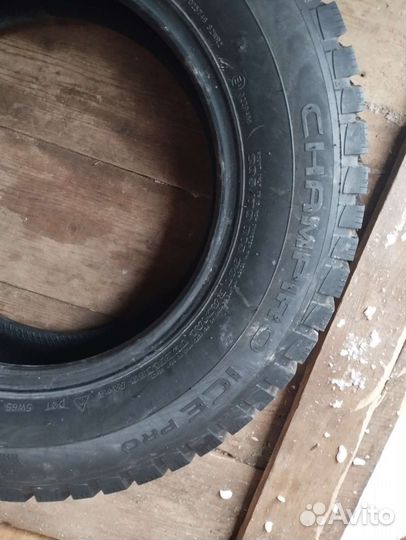 GT Radial Champiro IcePro 205/70 R15