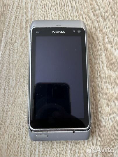 Телефон Nokia n8