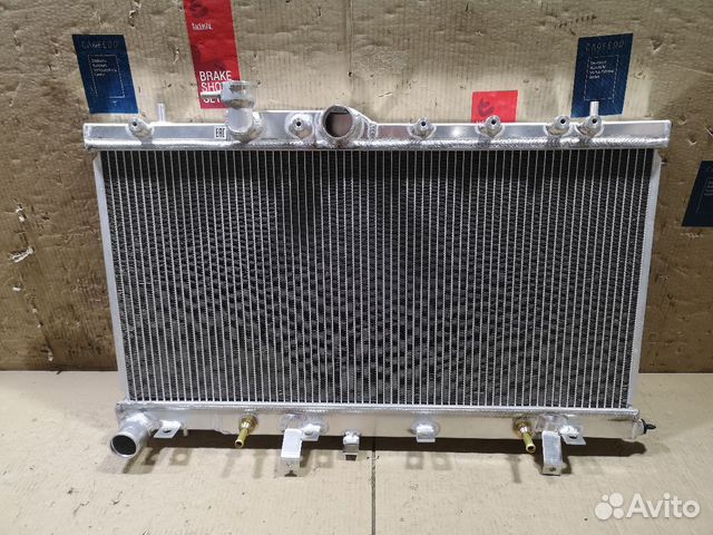 Радиатор охлаждения Subaru Impreza WRX 2