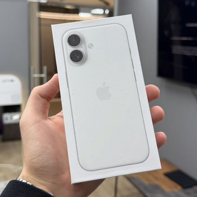 iPhone 17, 256 ГБ, SIM + eSIM