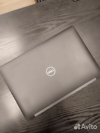 Dell Latitude 7390. i5/256/8