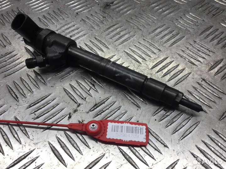 Форсунка Mercedes C-klasse a6460700787; 0445119238