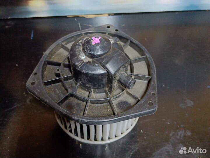 Мотор отопителя Mitsubishi lancer 9